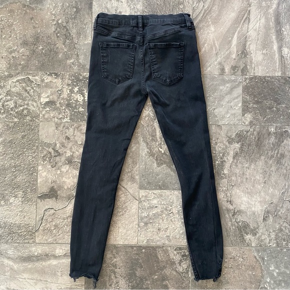 Free People Black Skinny Jeans Distressed Raw Hem Size 26 - Picture 3 of 5